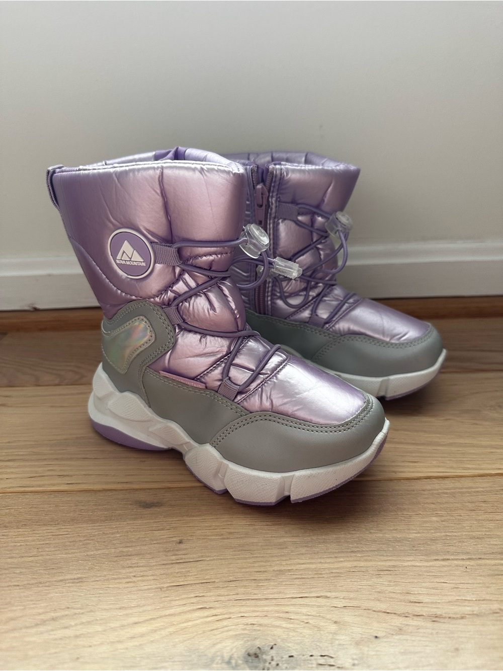 Girls Metallic Purple Winter Snow Boots with Gray Accents size 12